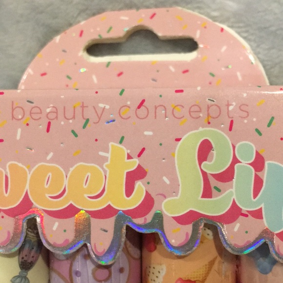 Sweet Lips Scented Lip Balm Collection of Four scents 3 g ea. NWT BeautyConcepts - Picture 5 of 13
